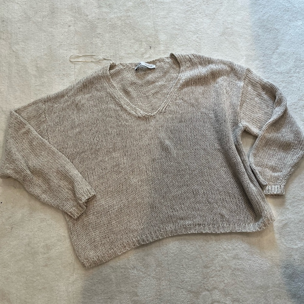 Zara knit beige sweater